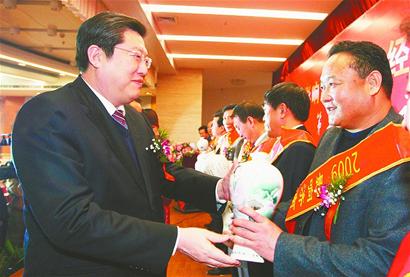 董事长盖守群获评影响济南年度经济人物
